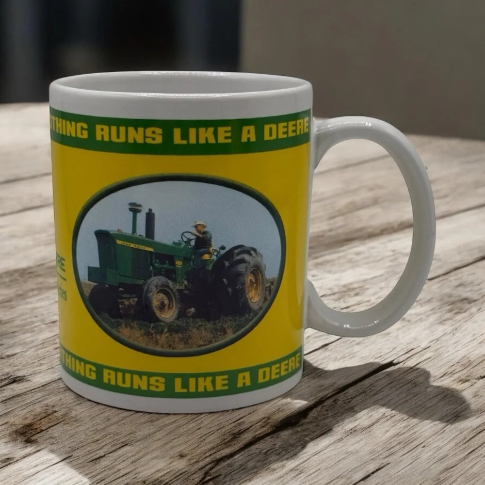 JOHN DEERE 2004 COLLECTOR SERIES COFFEE MUG #31251 – NOTHING RUNS LIKE A DEERE